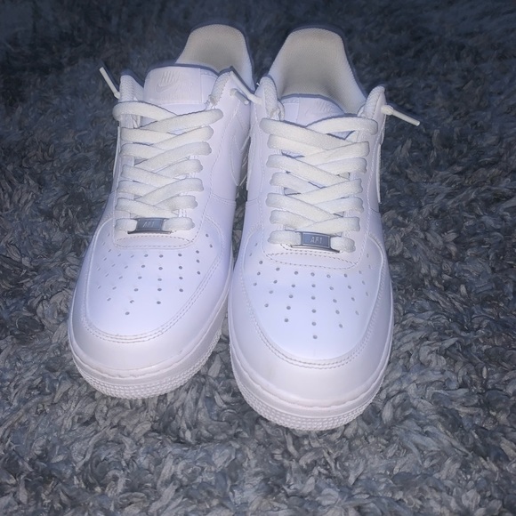 Air Force ones 9.5 - Picture 4 of 6